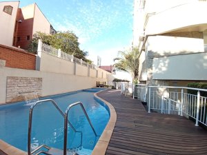 Apartamento com 98m², 2 dormitórios no bairro Petrópolis em Porto Alegre para Alugar