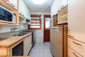 Cobertura com 191m², 3 dormitórios no bairro Petrópolis em Porto Alegre para Alugar