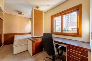 Cobertura com 191m², 3 dormitórios no bairro Petrópolis em Porto Alegre para Alugar