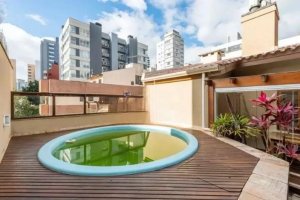Cobertura com 191m², 3 dormitórios no bairro Petrópolis em Porto Alegre para Alugar