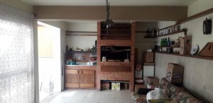 Casa com 350m², 3 dormitórios no bairro Petrópolis em Porto Alegre para Alugar