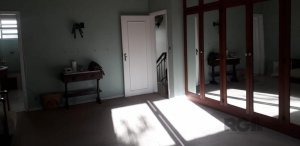 Casa com 350m², 3 dormitórios no bairro Petrópolis em Porto Alegre para Alugar