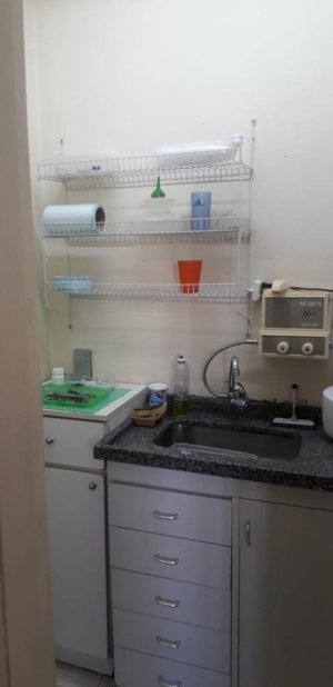 Casa com 350m², 3 dormitórios no bairro Petrópolis em Porto Alegre para Alugar