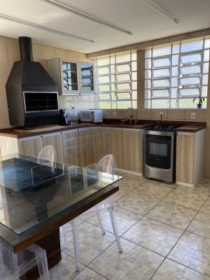 Apartamento com 93m², 2 dormitórios no bairro Petrópolis em Porto Alegre para Alugar