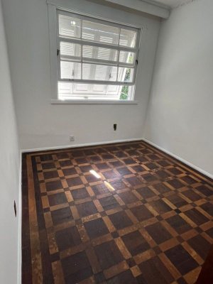 Apartamento com 93m², 2 dormitórios no bairro Petrópolis em Porto Alegre para Alugar