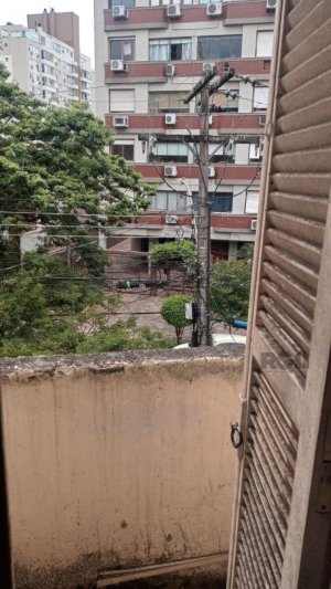 Apartamento com 85m², 2 dormitórios no bairro Petrópolis em Porto Alegre para Alugar