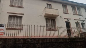 Casa com 146m², 2 dormitórios no bairro Petrópolis em Porto Alegre para Alugar