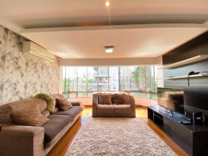 Cobertura com 350m², 4 dormitórios no bairro Petrópolis em Porto Alegre para Alugar