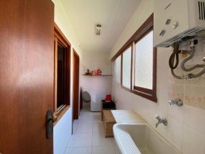 Cobertura com 350m², 4 dormitórios no bairro Petrópolis em Porto Alegre para Alugar