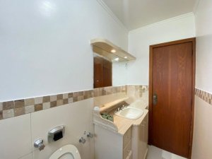 Cobertura com 350m², 4 dormitórios no bairro Petrópolis em Porto Alegre para Alugar