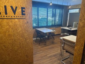 Salas/Conjuntos com 24m² no bairro Petrópolis em Porto Alegre para Alugar