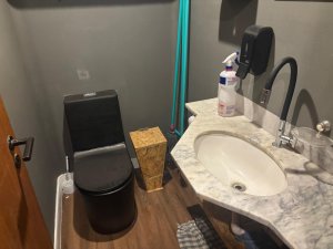 Salas/Conjuntos com 24m² no bairro Petrópolis em Porto Alegre para Alugar