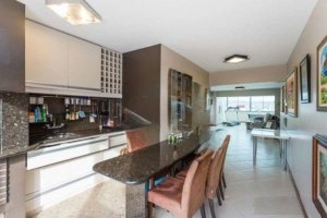 Apartamento com 150m², 3 dormitórios no bairro Rio Branco em Porto Alegre para Alugar