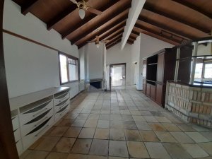 Apartamento com 287m², 3 dormitórios no bairro Floresta em Porto Alegre para Alugar