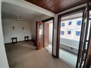 Apartamento com 287m², 3 dormitórios no bairro Floresta em Porto Alegre para Alugar