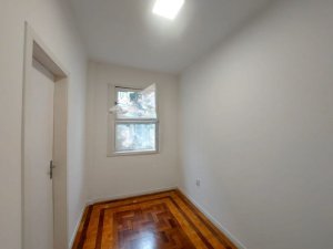 Apartamento com 200m², 4 dormitórios no bairro Moinhos de Vento em Porto Alegre para Alugar