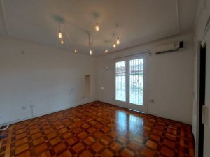 Apartamento com 200m², 4 dormitórios no bairro Moinhos de Vento em Porto Alegre para Alugar