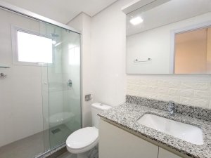 Apartamento com 70m², 2 dormitórios no bairro Moinhos de Vento em Porto Alegre para Alugar
