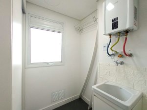 Apartamento com 70m², 2 dormitórios no bairro Moinhos de Vento em Porto Alegre para Alugar