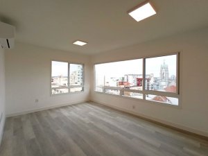 Apartamento com 70m², 2 dormitórios no bairro Moinhos de Vento em Porto Alegre para Alugar