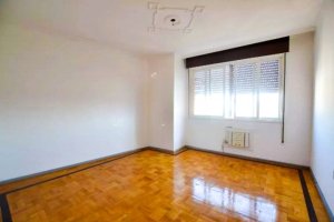 Apartamento com 85m², 3 dormitórios no bairro Santana em Porto Alegre para Alugar