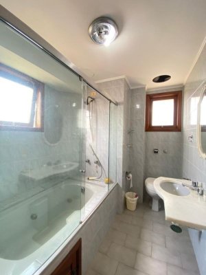 Apartamento com 120m², 3 dormitórios no bairro Floresta em Porto Alegre para Alugar