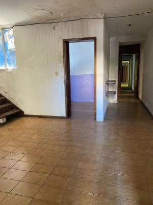 Casa com 220m², 3 dormitórios no bairro Farroupilha em Porto Alegre para Alugar