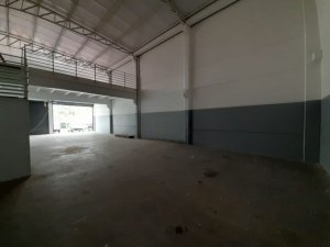 Galpão com 780m² no bairro Jardim Itu em Porto Alegre para Alugar