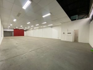 Galpão no bairro Partenon em Porto Alegre para Alugar