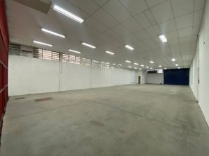 Galpão no bairro Partenon em Porto Alegre para Alugar