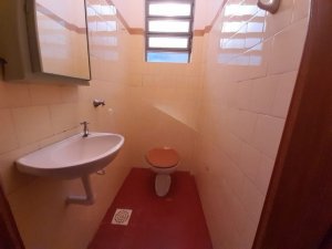 Casa com 170m², 2 dormitórios no bairro Floresta em Porto Alegre para Alugar