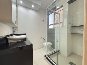 Apartamento com 78m², 2 dormitórios no bairro Santa Cecília em Porto Alegre para Alugar