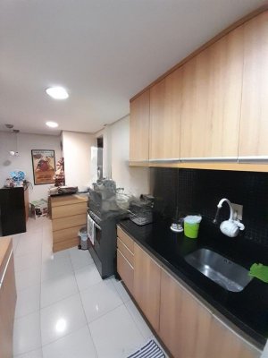 Apartamento com 69m², 3 dormitórios no bairro Petrópolis em Porto Alegre para Alugar