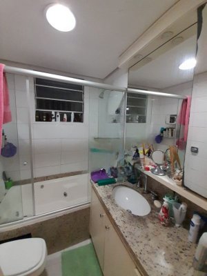 Apartamento com 69m², 3 dormitórios no bairro Petrópolis em Porto Alegre para Alugar