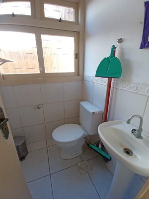 Apartamento com 72m², 2 dormitórios no bairro Jardim Botânico em Porto Alegre para Alugar