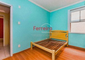 Apartamento com 47m², 1 dormitório no bairro Floresta em Porto Alegre para Alugar