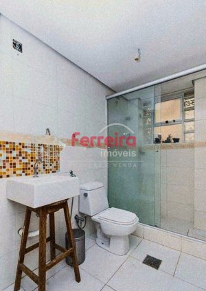 Apartamento com 47m², 1 dormitório no bairro Floresta em Porto Alegre para Alugar