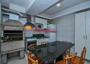 Apartamento com 47m², 1 dormitório no bairro Floresta em Porto Alegre para Alugar