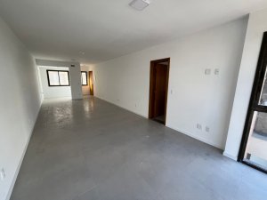 Apartamento com 49m², 1 dormitório no bairro Rio Branco em Porto Alegre para Alugar