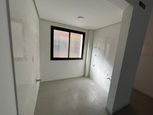 Apartamento com 49m², 1 dormitório no bairro Rio Branco em Porto Alegre para Alugar