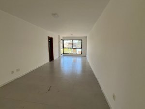 Apartamento com 49m², 1 dormitório no bairro Rio Branco em Porto Alegre para Alugar