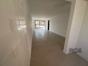 Apartamento com 49m², 1 dormitório no bairro Rio Branco em Porto Alegre para Alugar