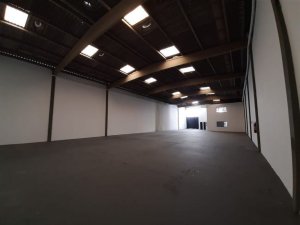 Galpão com 750m² no bairro Sarandi em Porto Alegre para Alugar