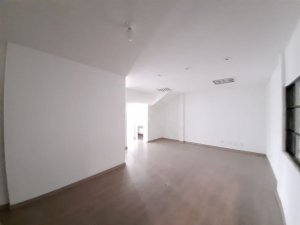 Galpão com 750m² no bairro Sarandi em Porto Alegre para Alugar