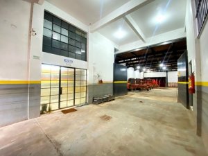Galpão com 712m² no bairro São Geraldo em Porto Alegre para Alugar