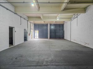 Galpão com 736m² no bairro Navegantes em Porto Alegre para Alugar