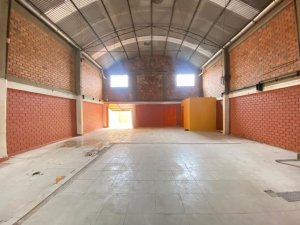 Galpão com 330m² no bairro Anchieta em Porto Alegre para Alugar