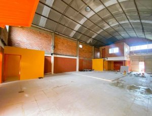 Galpão com 330m² no bairro Anchieta em Porto Alegre para Alugar