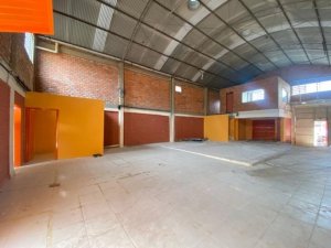 Galpão com 330m² no bairro Anchieta em Porto Alegre para Alugar