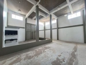 Galpão com 300m² no bairro Navegantes em Porto Alegre para Alugar